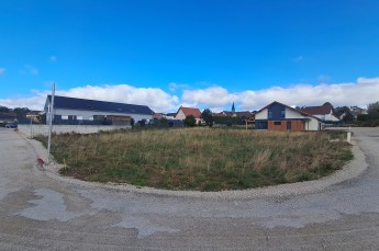 TERRAIN CHARQUEMONT