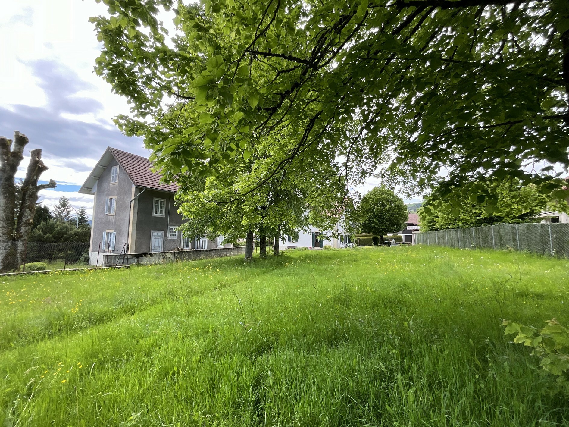 TERRAIN MORTEAU