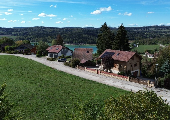 TERRAIN MONTPERREUX 2